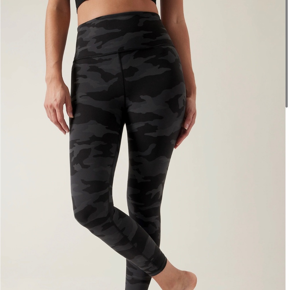 Athleta Camo 7/8 Elation Tights
